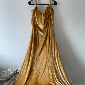 NWT Formal Dress oyisha special occasion maxi velvet mustard dress off shoulder
